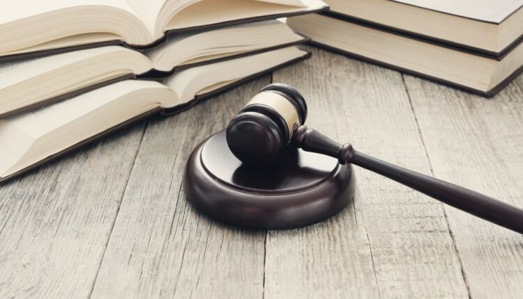 ازاي نكتب عقد اتفاق في نزاع اسرة ؟؟