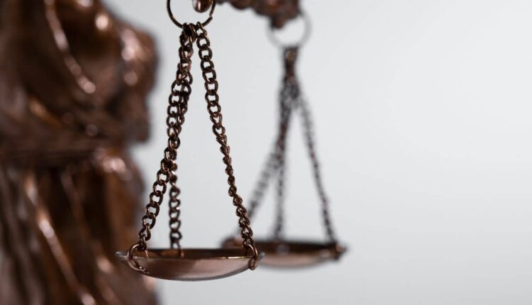 نصوص التعليمات العامه للنيابات فى الطب الشرعى والكشوف الطبيه والتحاليل