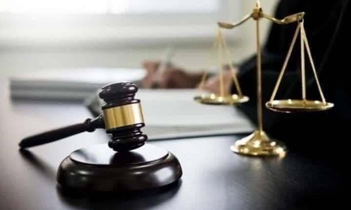 الأسباب التى تقضى من خلالها المحكمة بطلاق الزوجة من زوجها