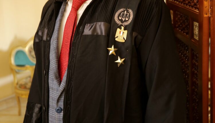 محامي متخصص في جرائم التزوير